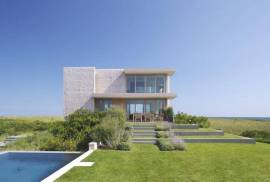 The Ultra Modern Dune Road Residence