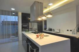 The Modern Residence