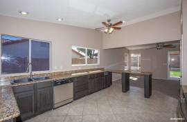 9151 W GREENWAY Road #102 Peoria