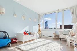 Luxury two-level full-service apartment 