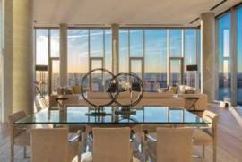 Trophy two-level penthouse