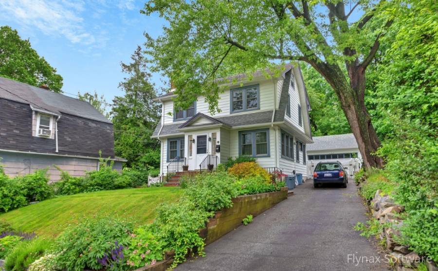 colonial style home