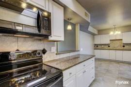 705 Hanover St 49