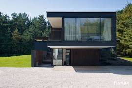 215 Hanover St 54