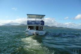 33\' ALUMINIUM HOUSEBOAT