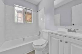 3 bds 2 ba 2442 sqft- House for sale