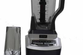 Ninja 1100W Professional Blender 