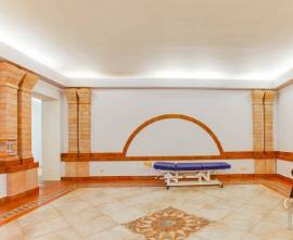 Продаётся дом, 420 м²