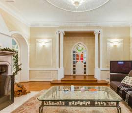 Продаётся дом, 420 м²
