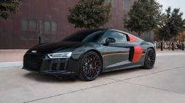 Audi R8 V10 Akrapovic exhaust